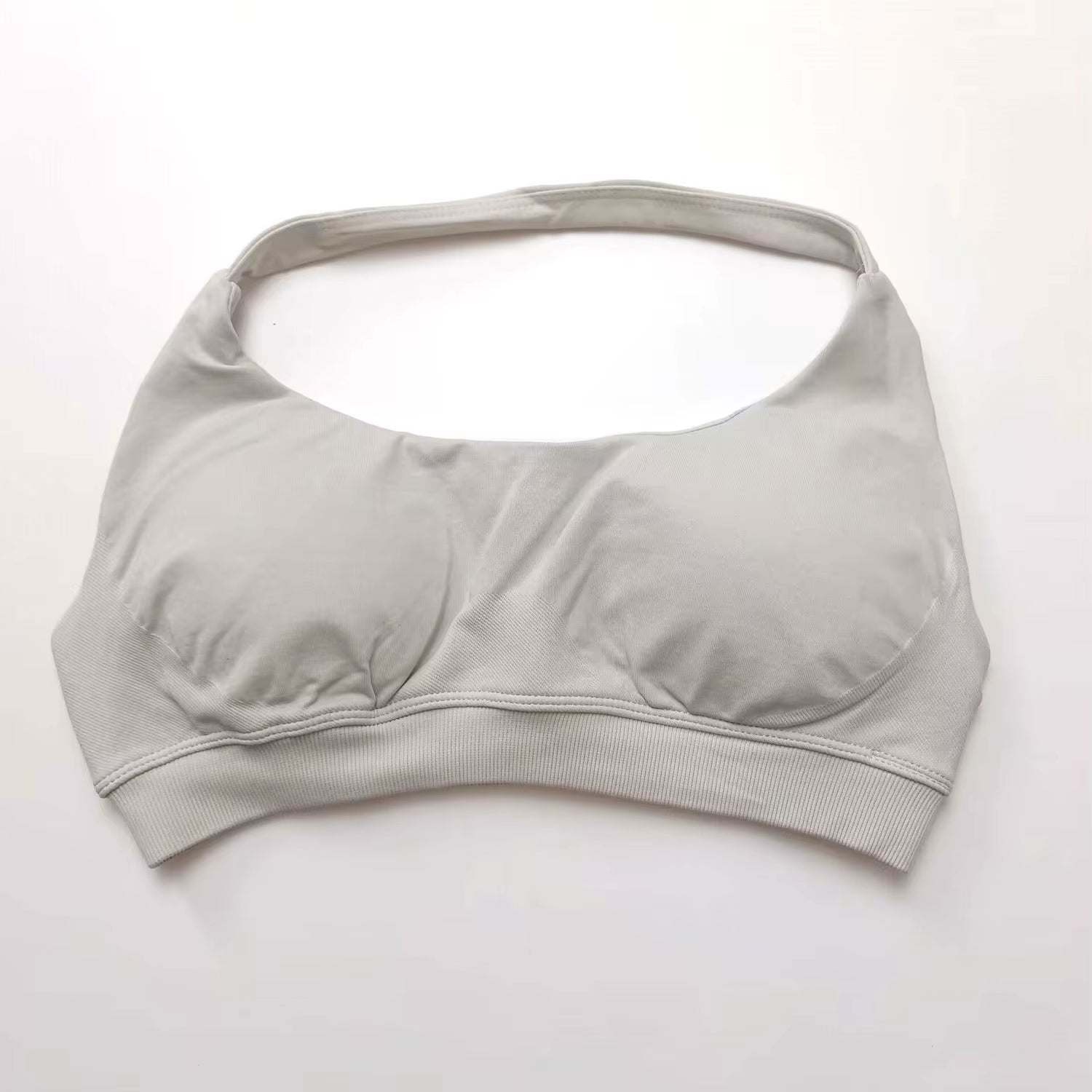 High Support Seamless Halter Sports Bra for Women - Open Back Design for Gym, Yoga, and Fitness Activities