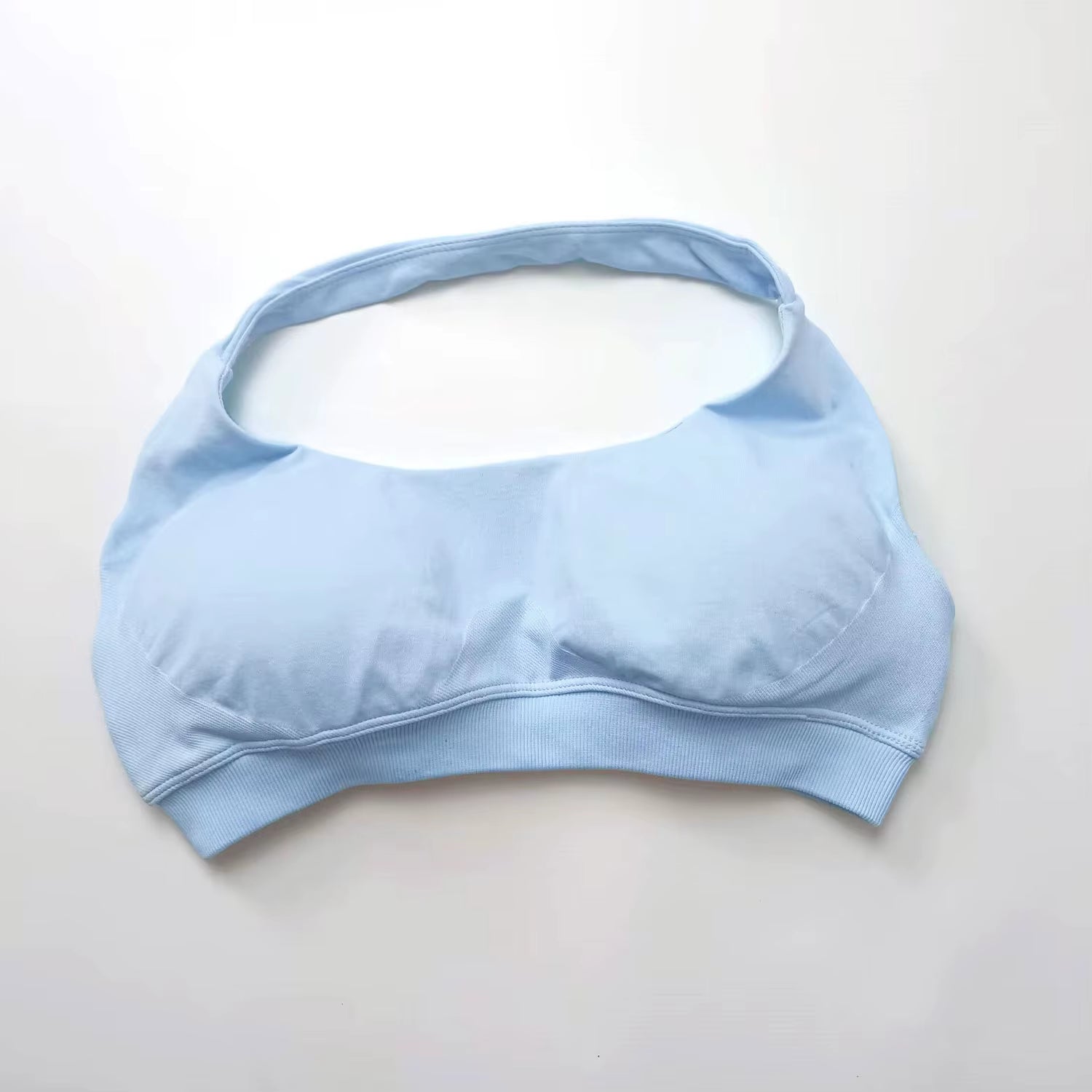 High Support Seamless Halter Sports Bra for Women - Open Back Design for Gym, Yoga, and Fitness Activities