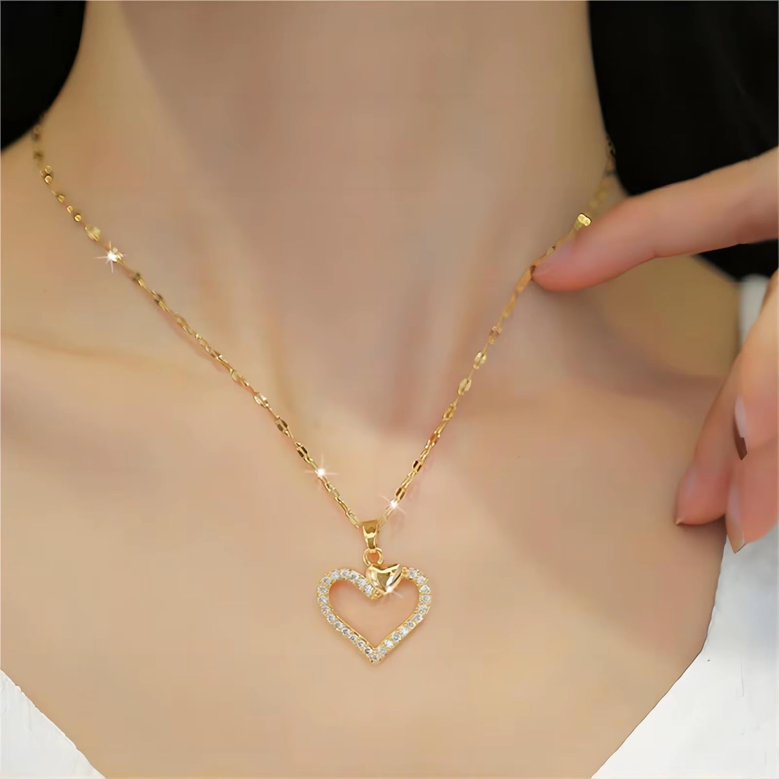 Elegant Gold-Plated Stainless Steel Heart Necklace with Zirconia for Women and Girls - Ideal for Parties, Birthdays, and Everyday Wear